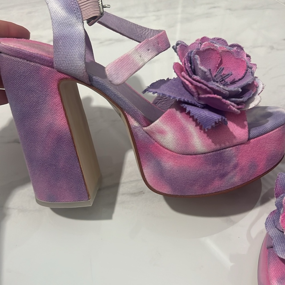 Jeffrey Campbell Pink and Purple Platform Sandals with Floral Accents - Picture 3 of 10